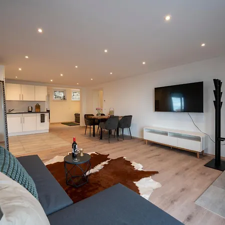 Modernes, Stilvolles 2 Apartman *